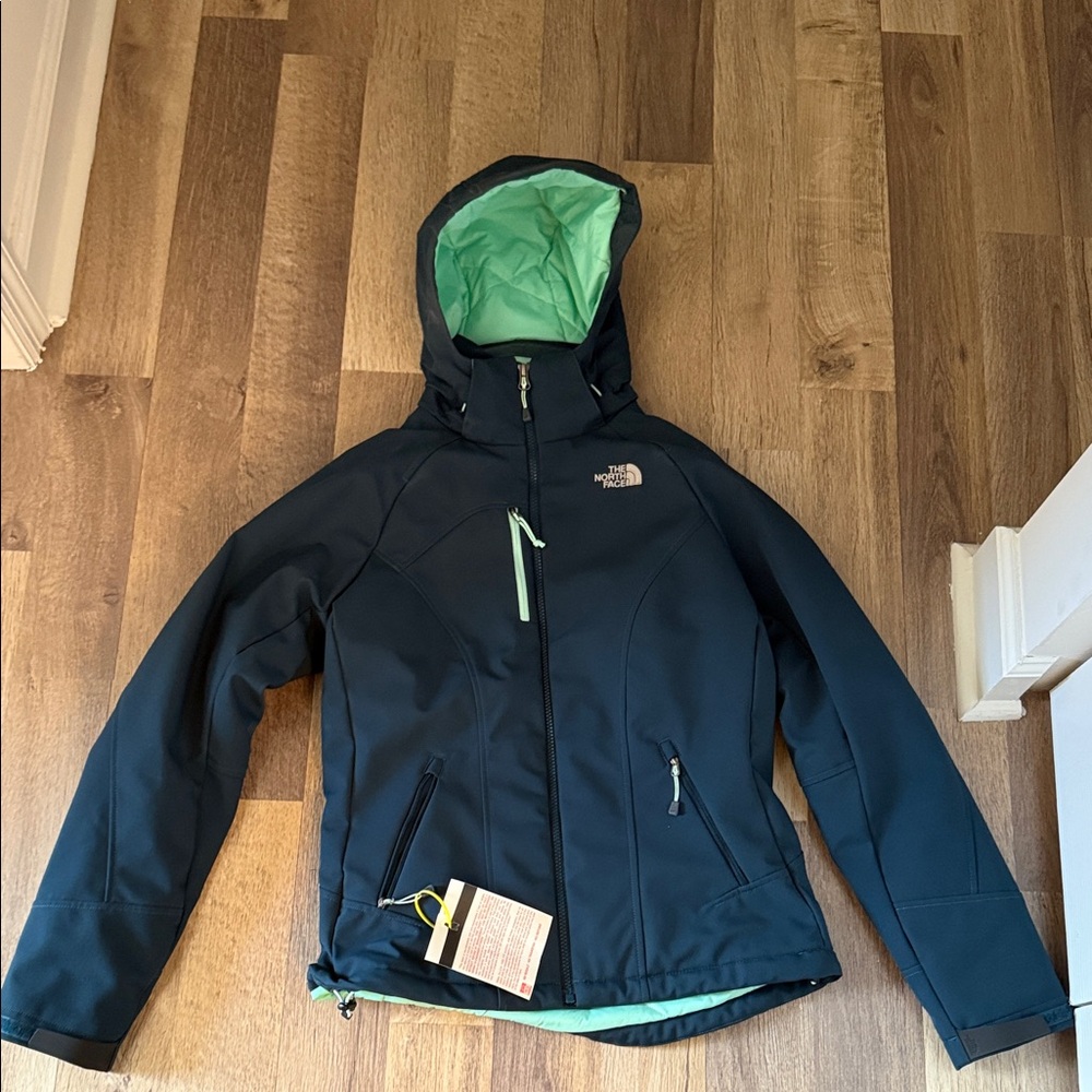 The North Face Women's Navy and Mint Ski Jacket